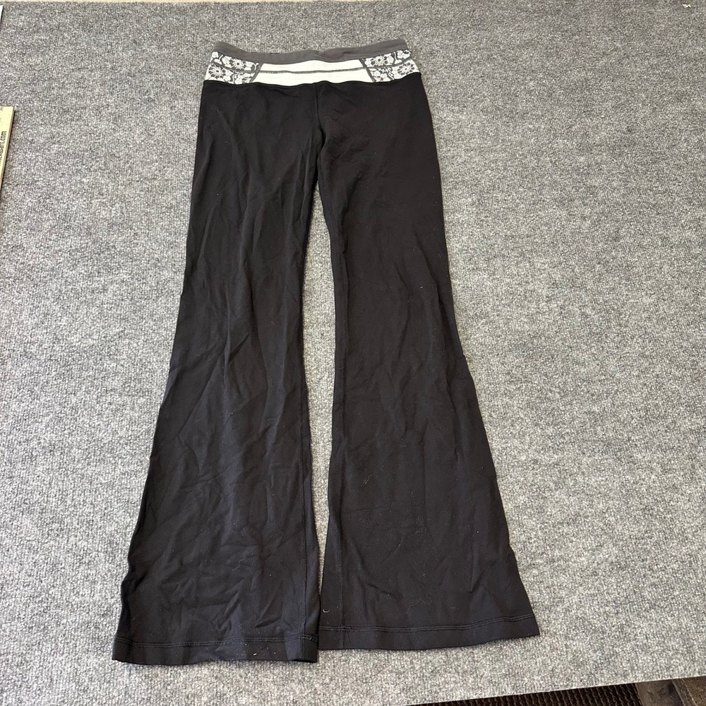 Lululemon Yoga Pants Womens Size 4 Black Groove Flare Floral Waistband Athletic